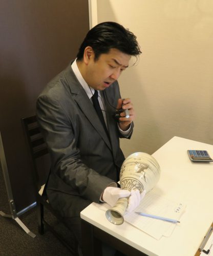 名古屋買取鑑定会にて陶磁器の査定