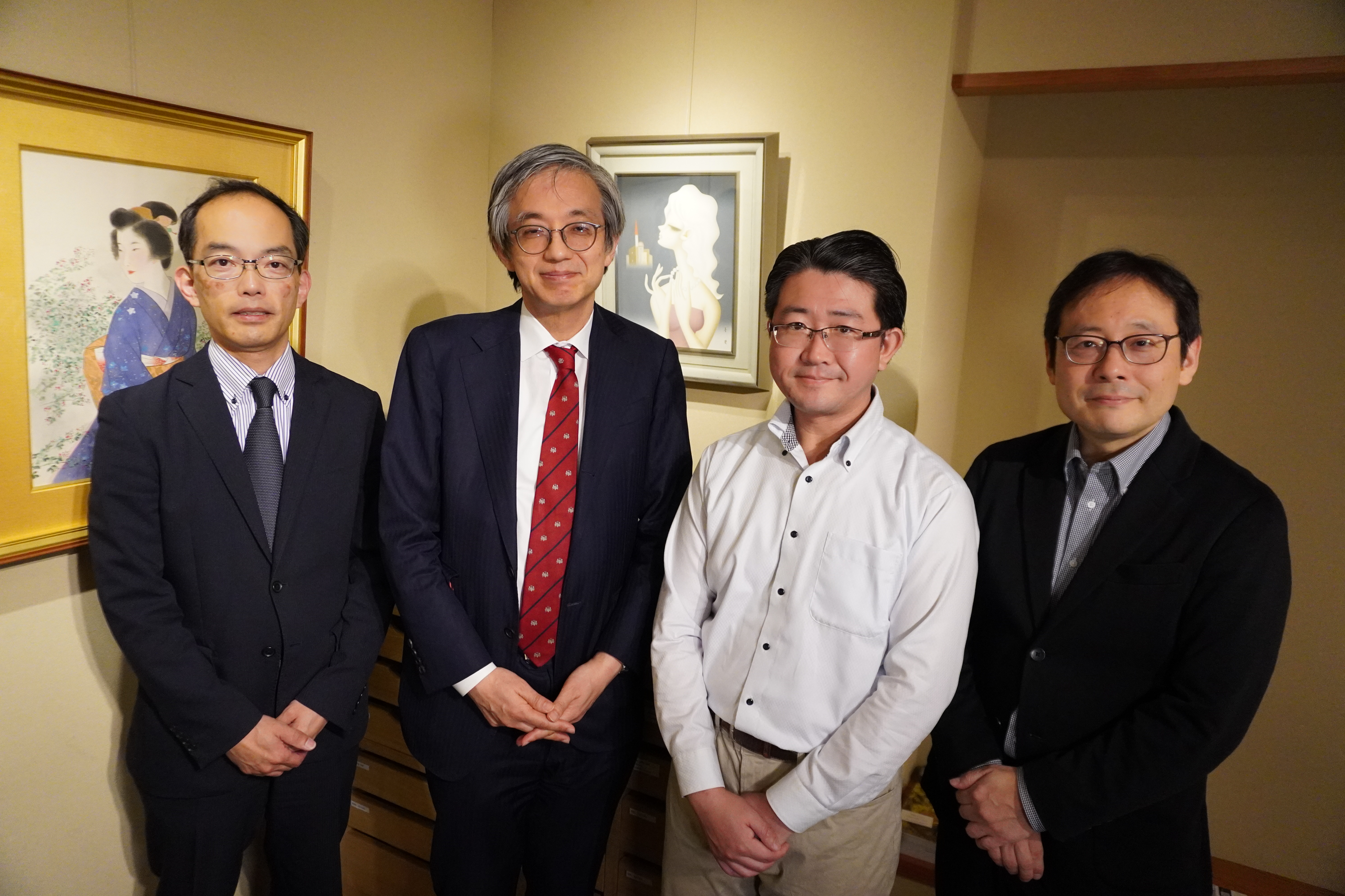 代表鑑定士